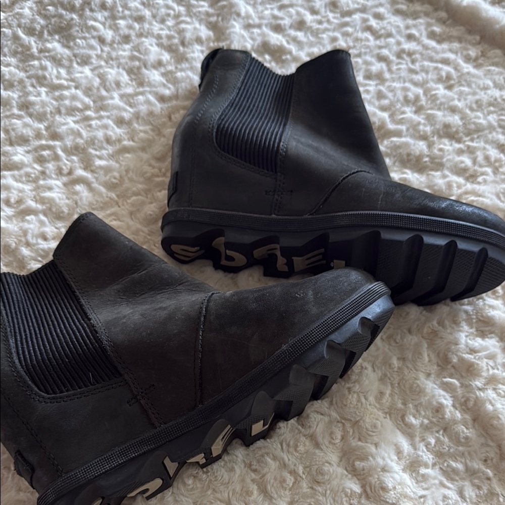 Sorel Black Rugged Slip-On Boots